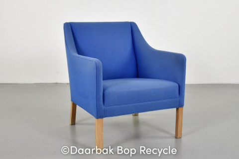 Stol - brugt Lænestol med blå polster billigt