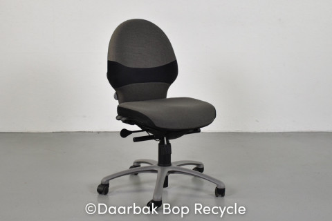 RH kontorstol med gråbrun polster