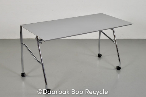 Bent Krogh Harmonica klap bord med grå plade og krom stel