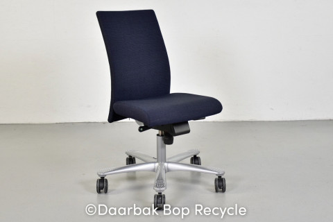 HÄG H04 Credo 4200 kontorstol med blåt polster og høj ryg