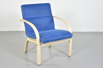 Farstrup loungestol i birk med blåt polster