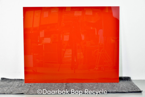 Chat Board magnetisk glastavle i rød, 150x120 cm.