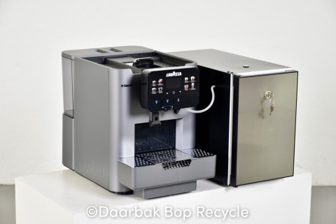 Lavazza Blue kaffemaskine inkl. lille køleskab