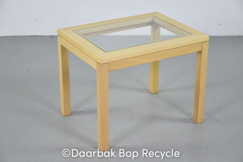 Sofabord/sidebord af bøg med glasplade