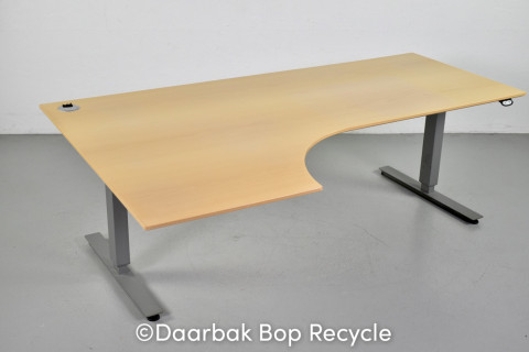 EFG hæve-/sænkebord i bøg med venstresving, 200 cm.