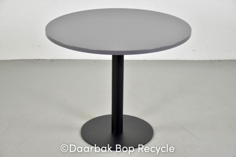 Rundt cafébord med grå plade, Ø 90 cm.