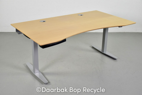 Duba B8 hæve-/sænkebord med mavebue og pennebakke, 160 cm.