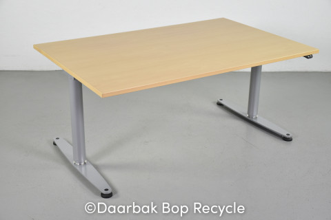 Bondo hæve-/sænkebord med plade i bøg, 140 cm.